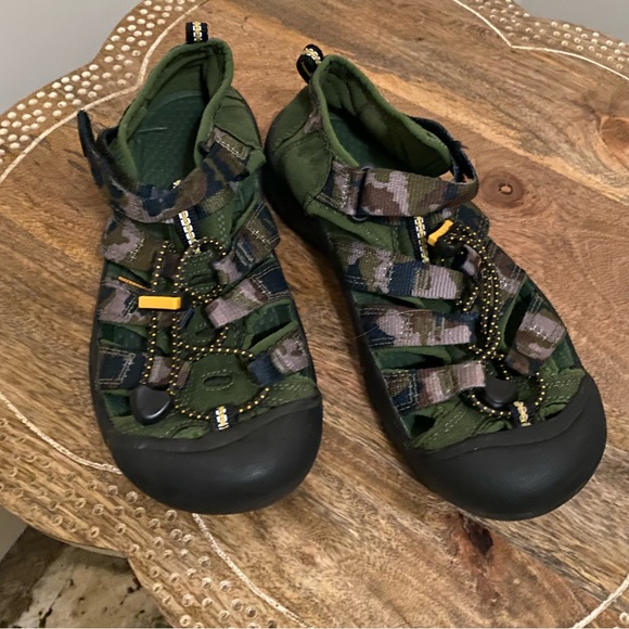 Keen Newport H2 hiking trail water shoes non-slip outdoor camping rock climbing - Picture 3 of 9